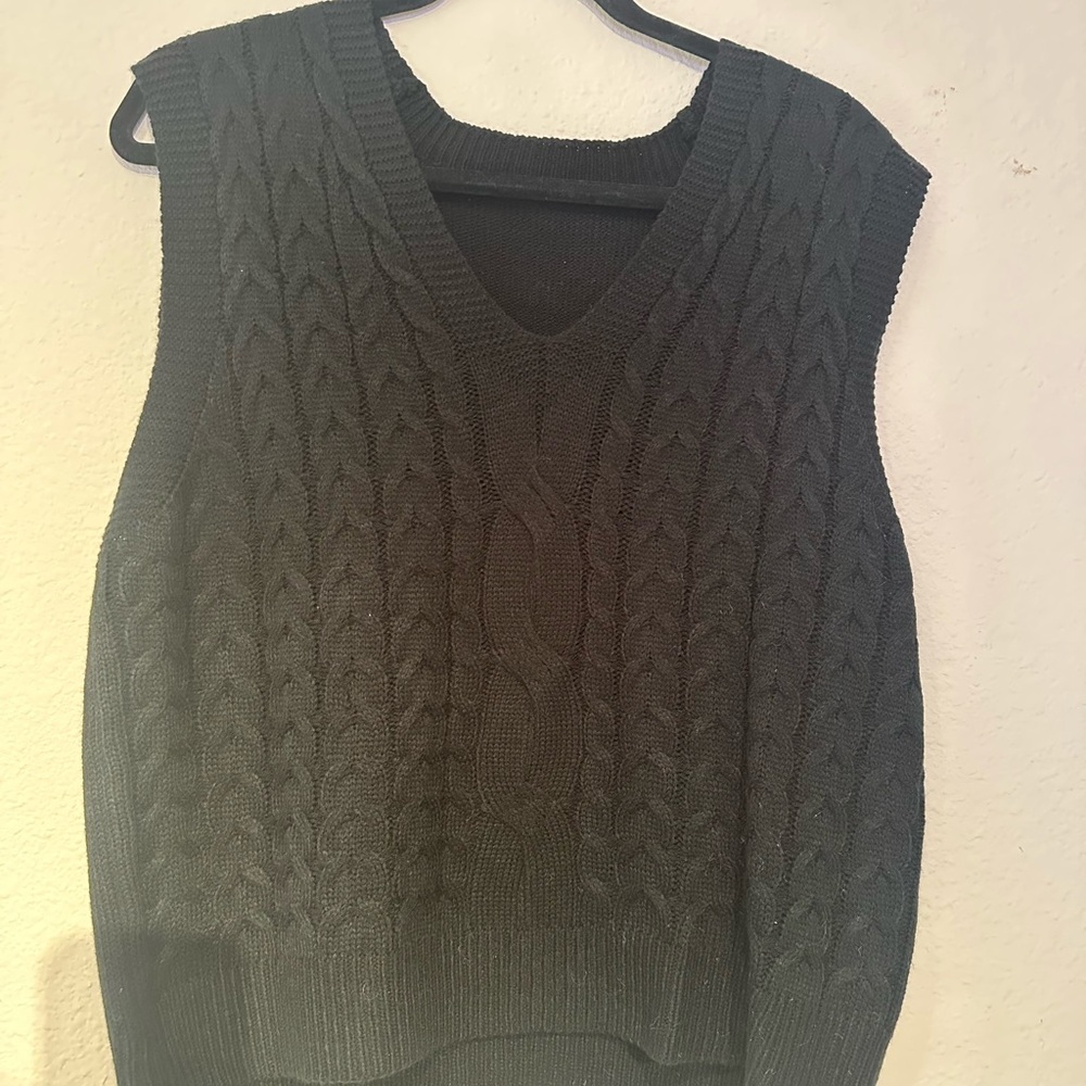 SHEIN Black Knit Sweater Vest